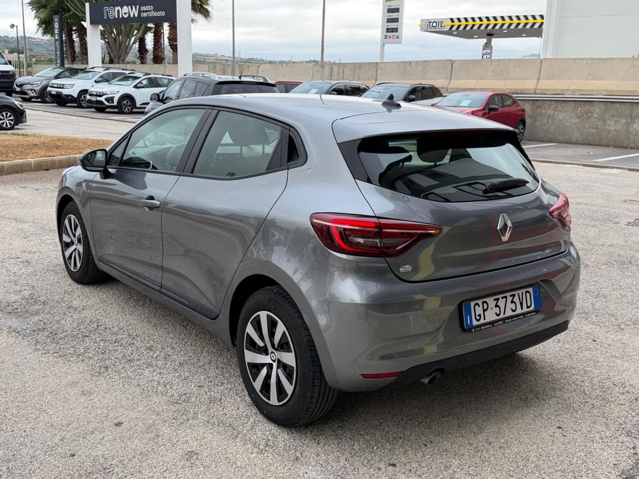 Renault Clio TCe 90 CV Equilibre solo 9000 km