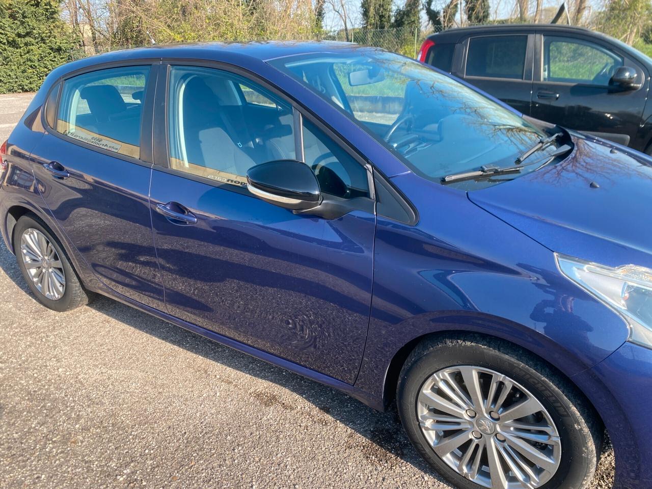 Peugeot 208 1.4 HDi 68 CV 5 porte Active