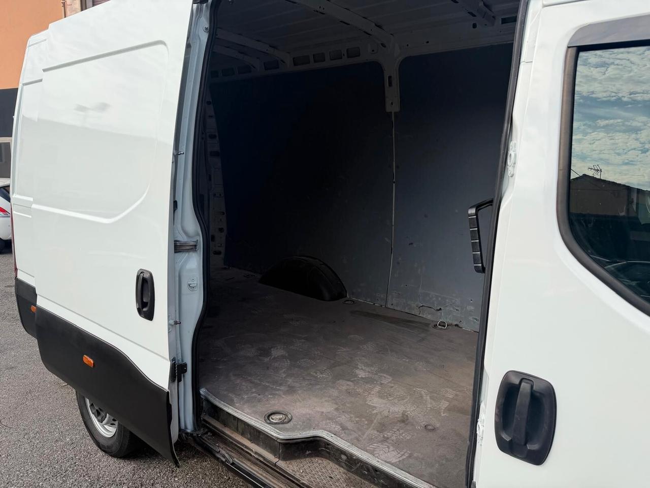 Iveco Daily 2.3 136Cv -Diesel - Cambio automatico