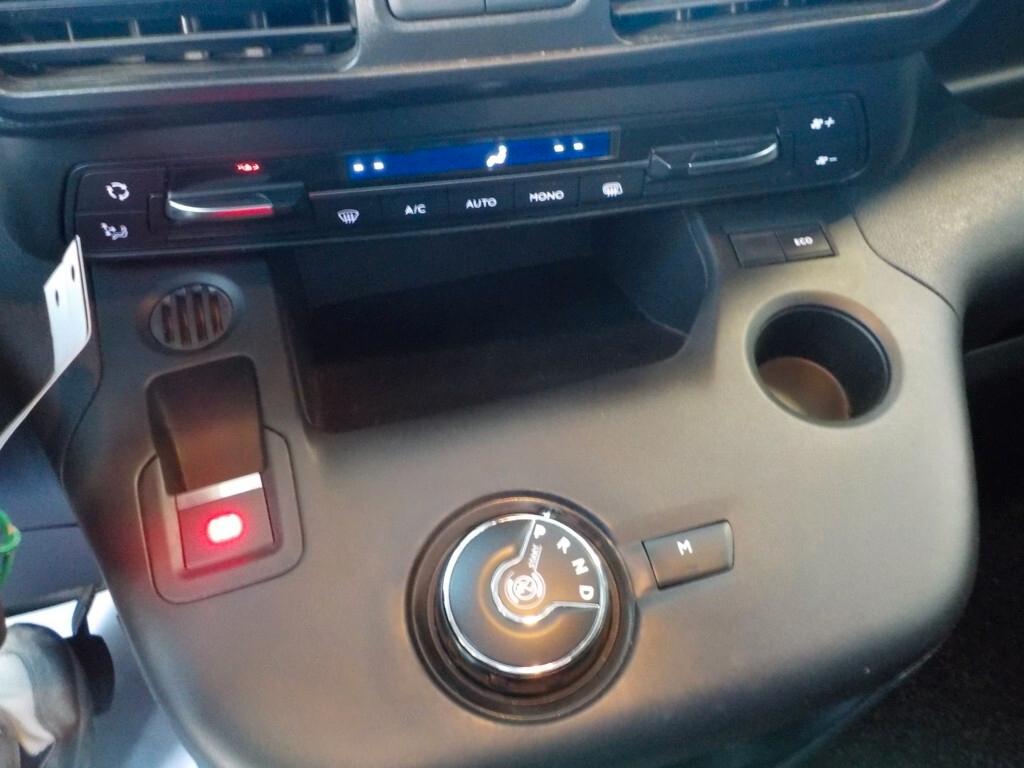 Peugeot Partner BlueHDi 130 EAT8 S&S PC - Autocarro lamierato 3 posti - Cambio automatico
