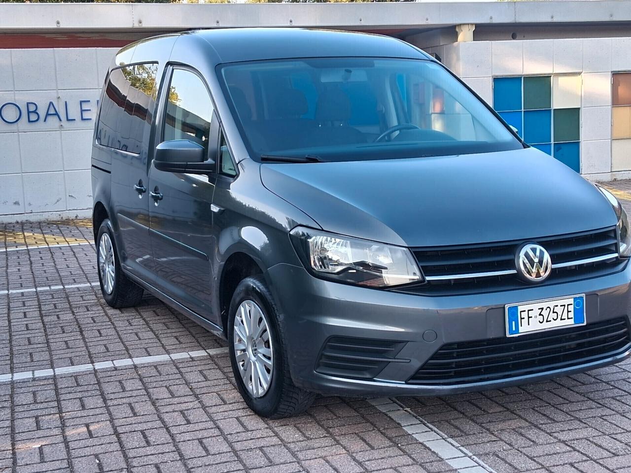 Volkswagen Caddy 2.0 TDI 102 CV Trendline..CELL 320 147 1147 WUATSAPP.