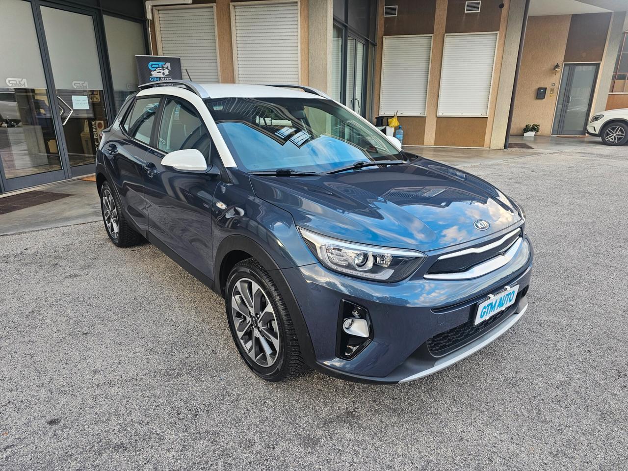 Kia Stonic 1.4 MPI 100 CV Style - Neopatentati