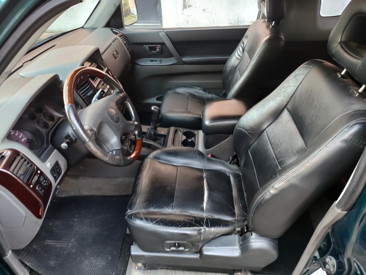 Mitsubishi Pajero 3.2 16V DI-D 3p. GLS1