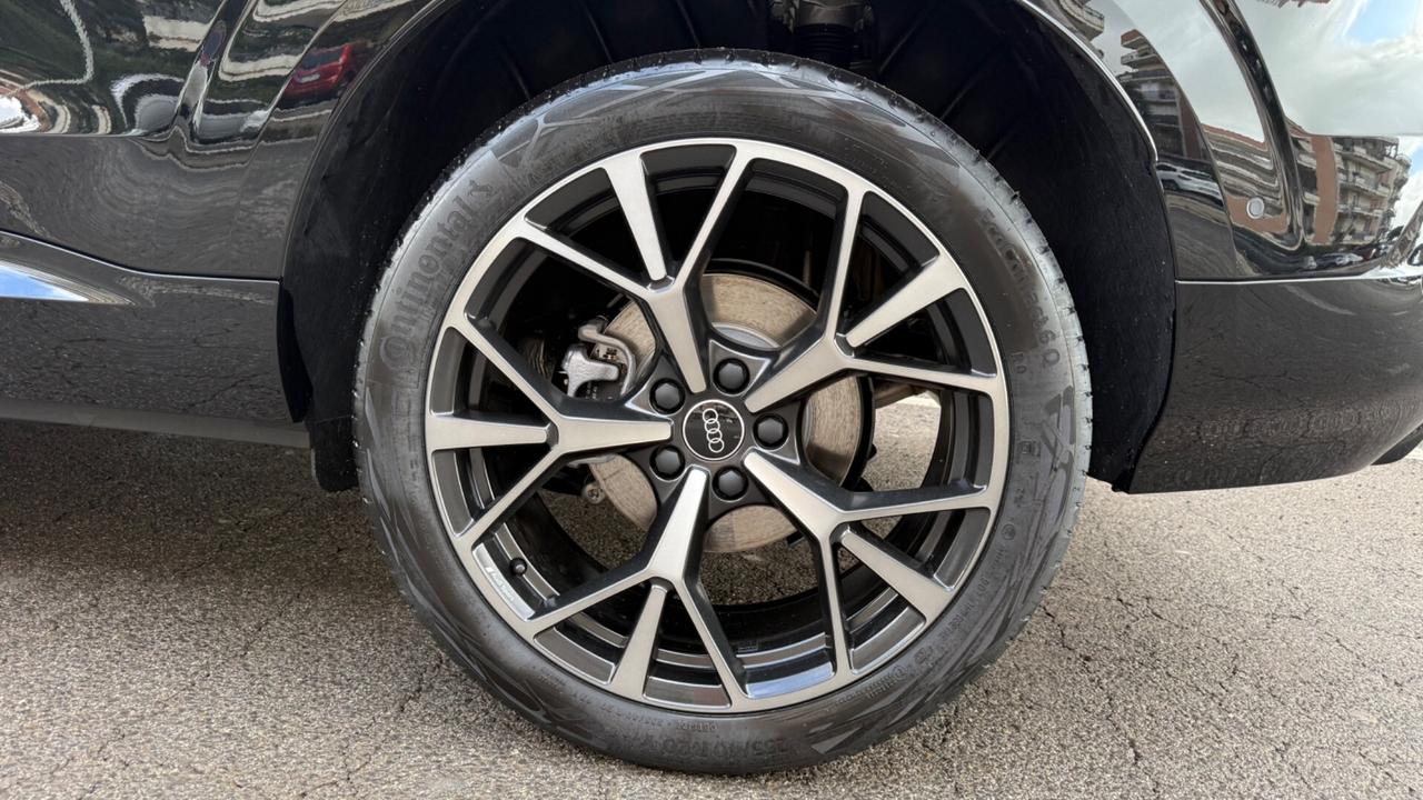 Audi Q3 SPB TDI 110 kW S tronic S Line edition MATRIX PELLE TETTO KAMERA 360 PACCHETTO AMBIENTE PDC