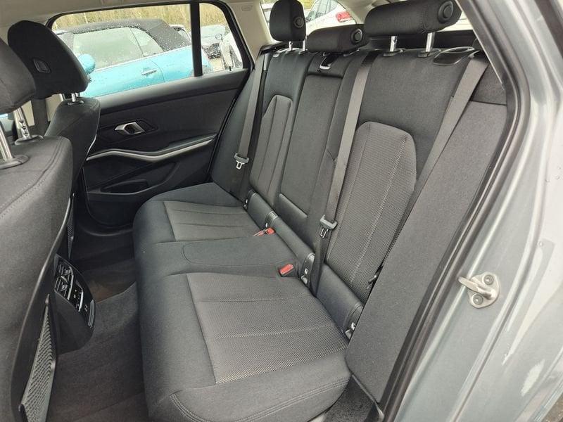 BMW Serie 3 318d 48V Touring