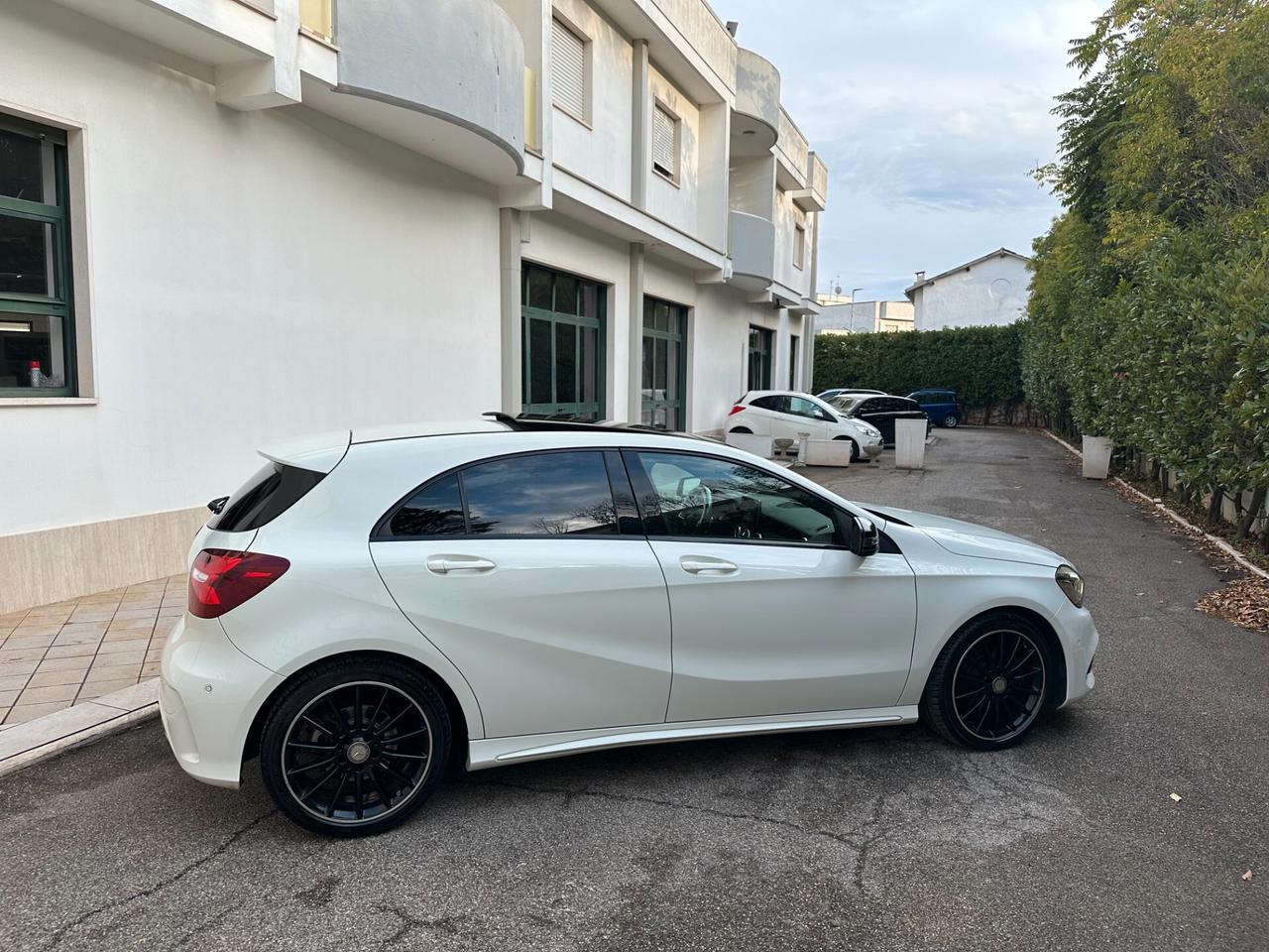 Mercedes-benz A 180 d Automatic Premium Amg