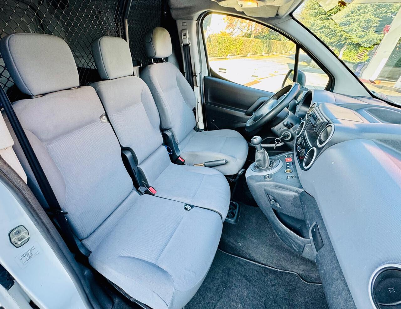 Peugeot Partner Tepee 1.6 HDi Autocarro 3 posti