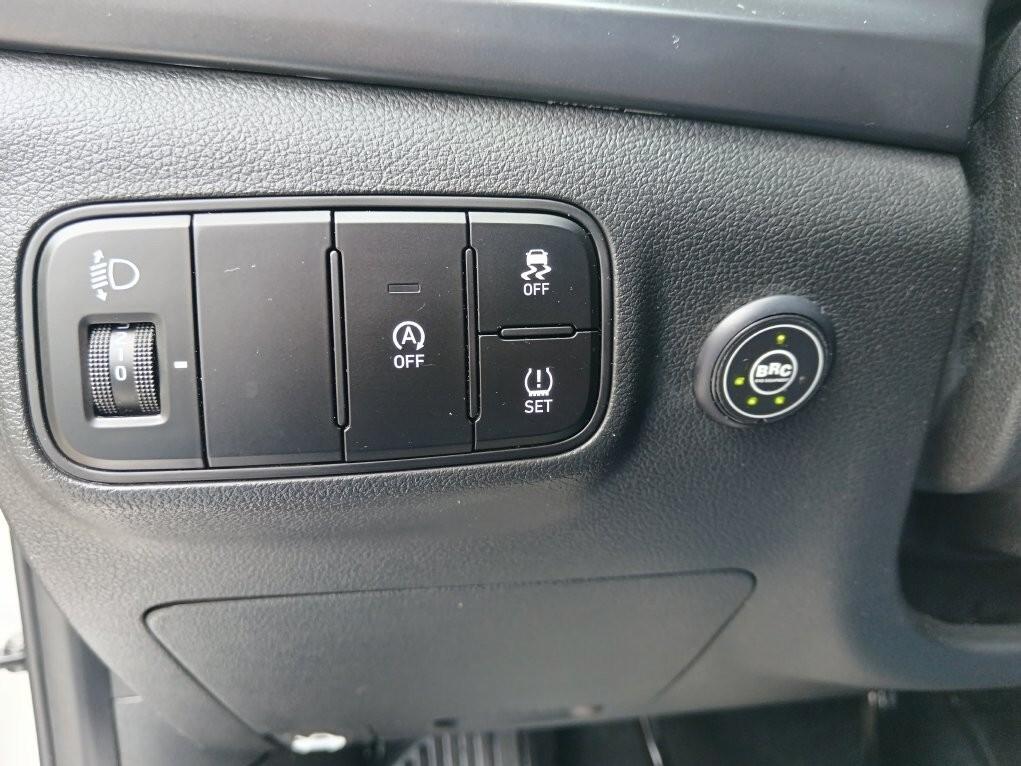 Hyundai i20 1.2 MPI MT GPL Connectline