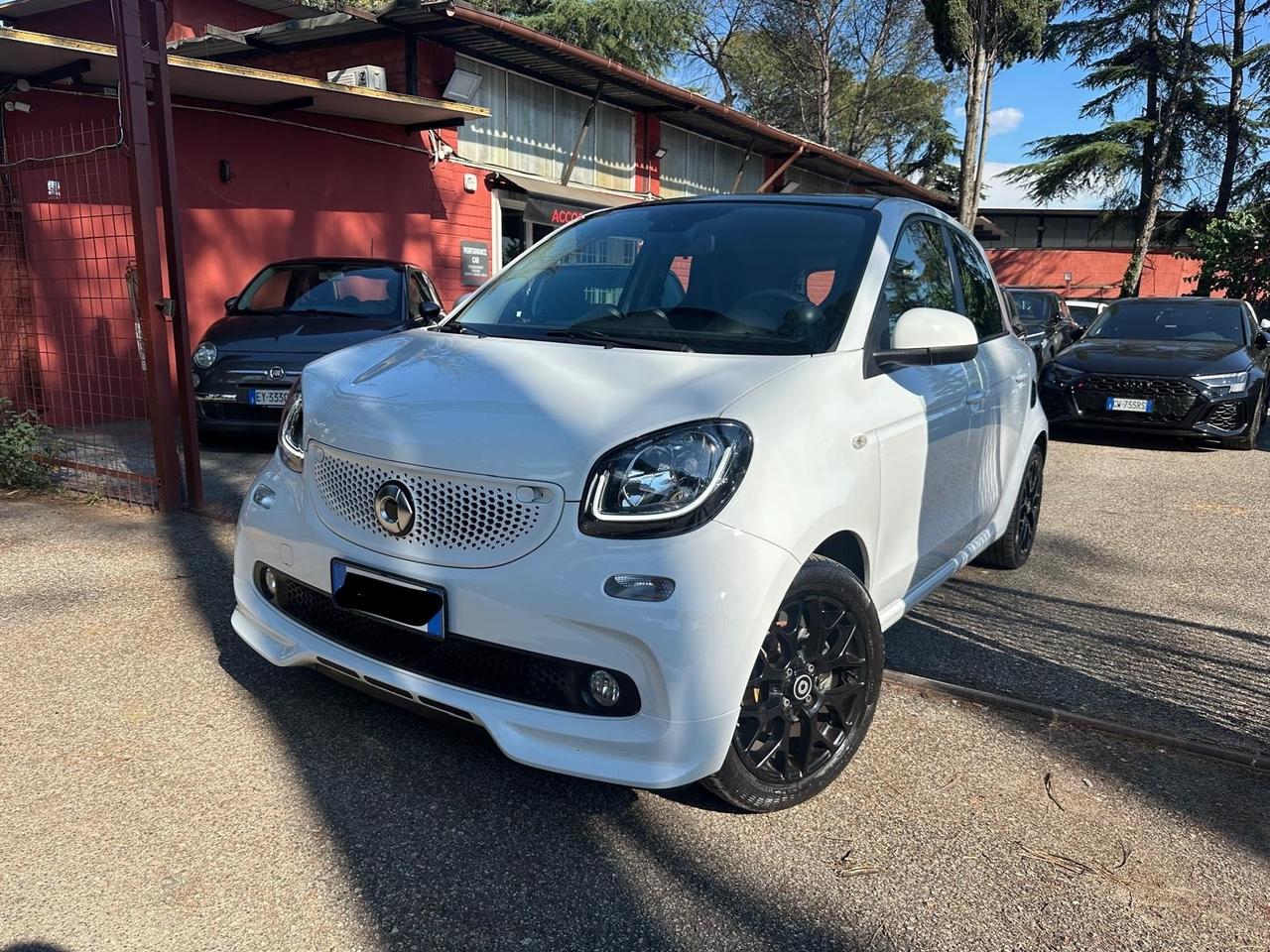 Smart ForFour 90 0.9 Turbo twinamic Superpassion LED *PROMO*