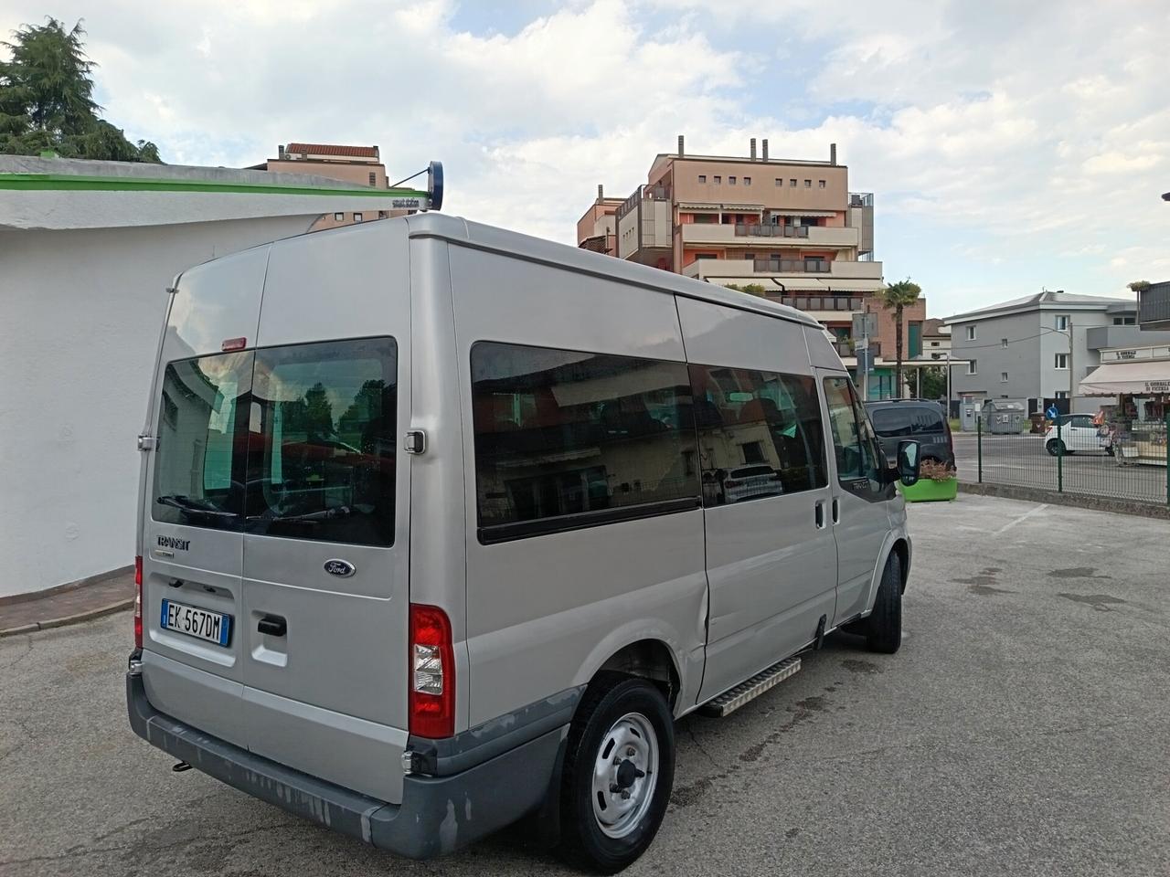 Ford Transit/Tourneo/Bus Transit 9 posti