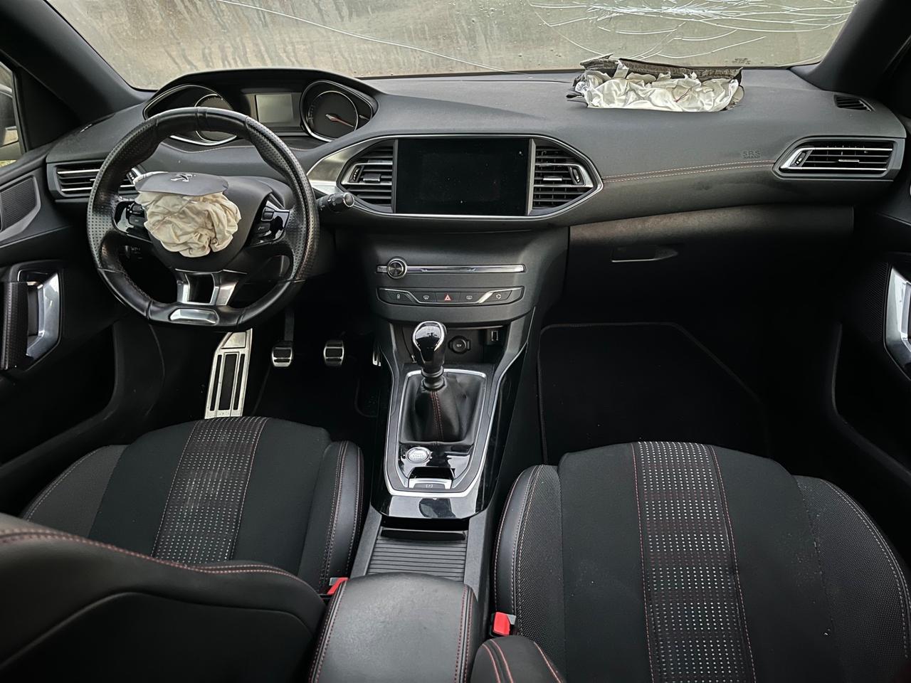 Peugeot 308 1.5HDi GT Line 2020 INCIDENTATA