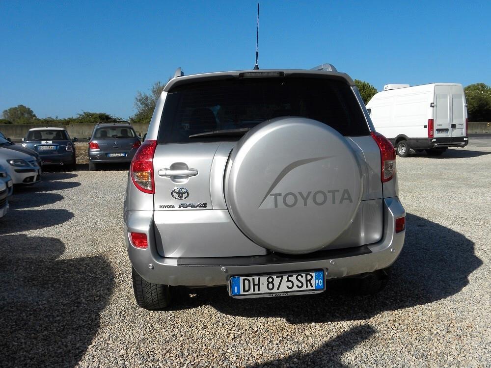 Toyota RAV 4 RAV4 2.2 D-4D 136 CV DPF Sol