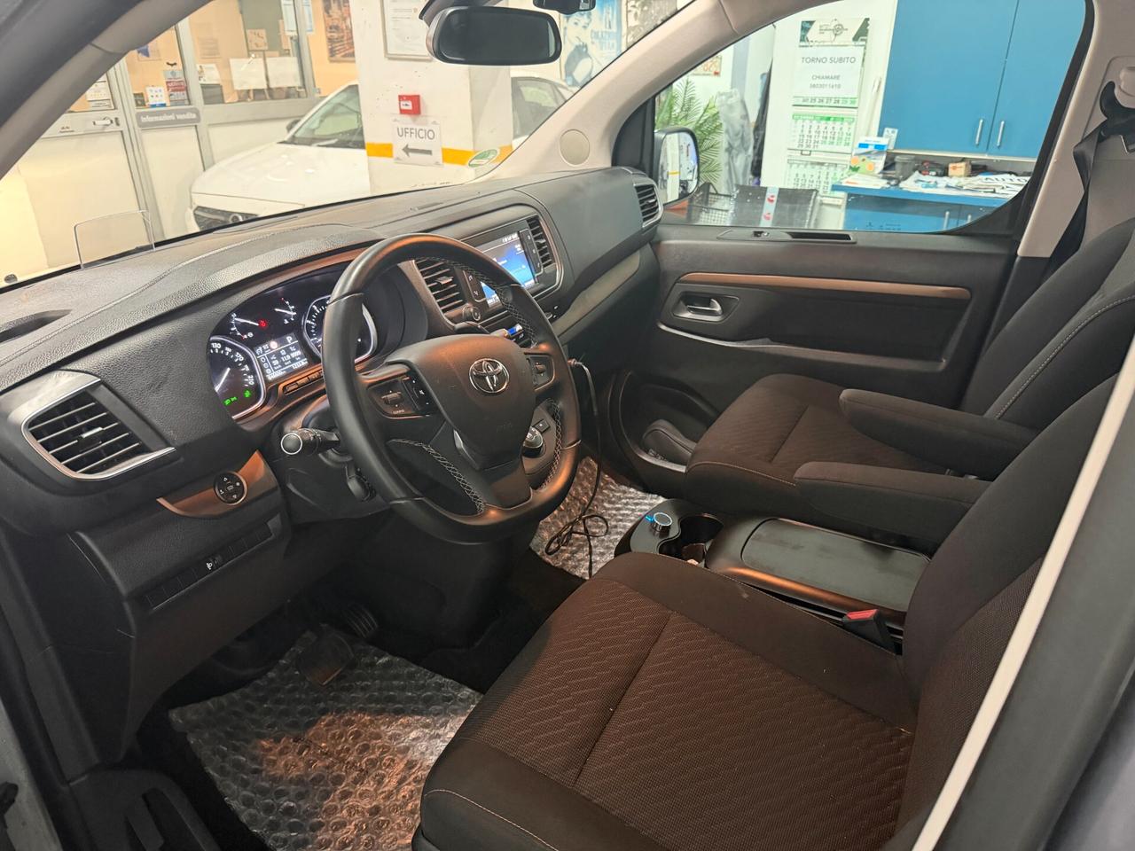 Toyota Proace Toyoya CROSSCAMP TY 2.0d Automatico