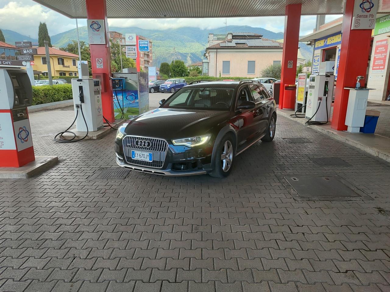 Audi A6 allroad QUATTRO anno 2015 promo