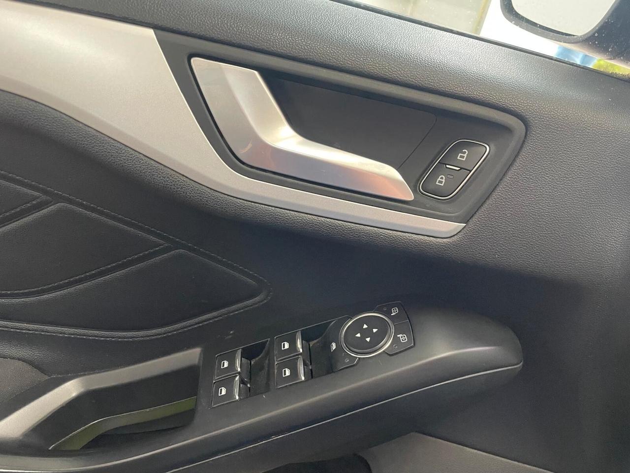 Ford Focus 1.0 EcoBoost 100 CV 5p. Business