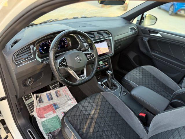 VOLKSWAGEN Tiguan 2.0 TDI R-Line TETTO APRIBILE