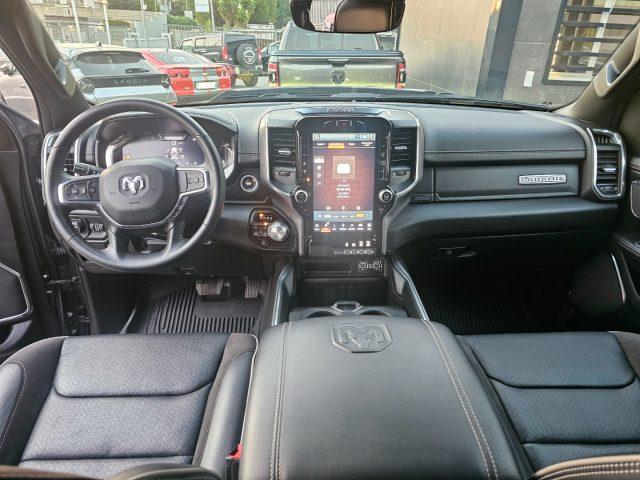 DODGE RAM 1500 5.7 V8 Crew Cab LARAMIE Black Night N1