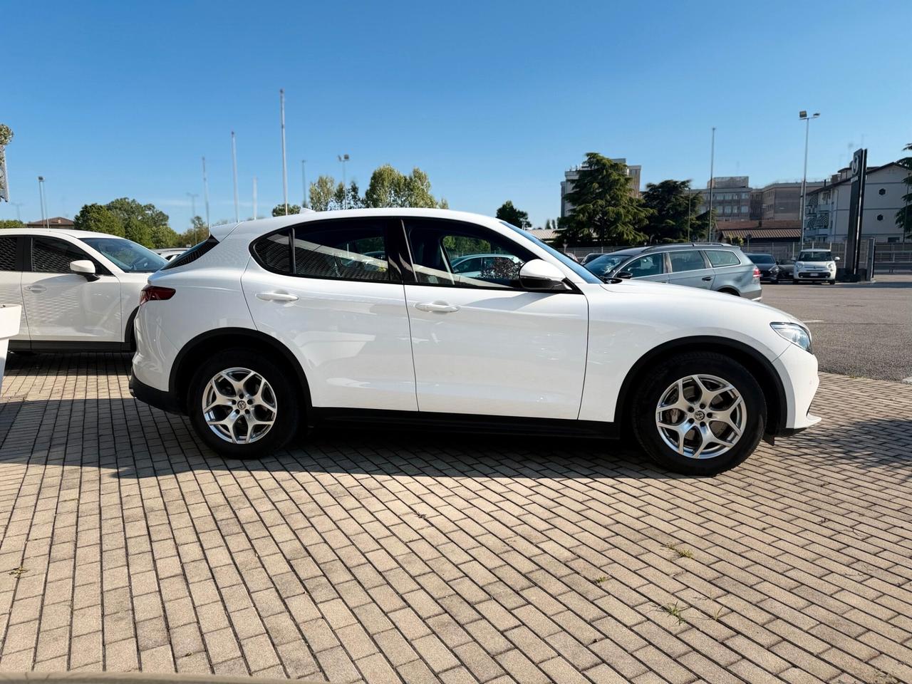 Alfa Romeo Stelvio 2.2 Turbodiesel 150 CV AT8 RWD Business