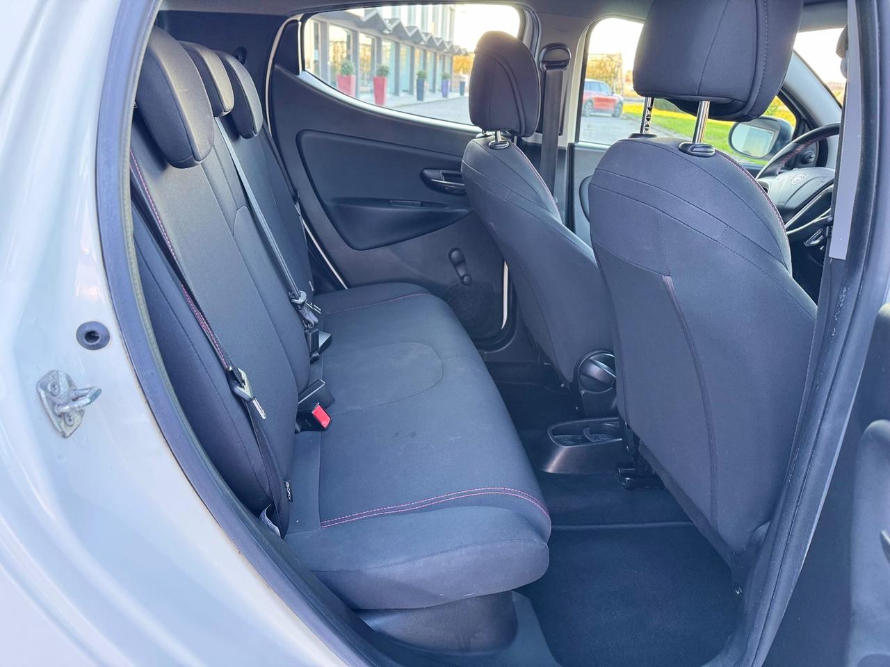 Lancia Ypsilon 1.2 GPL Ecochic Elefantino 2014