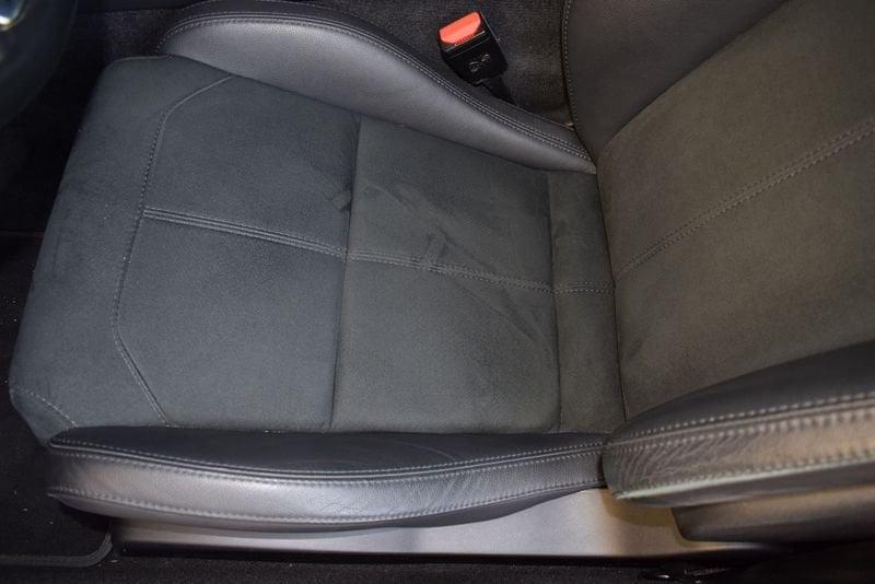 Jaguar F-Type 2.0 P300CV RWD AUTO R-Dynamic IVA ESPOSTA