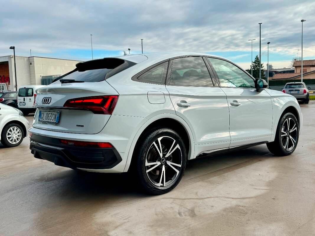Audi Q5 Sportback 40 2.0 tdi mhev 12V S line quattro s-tronic
