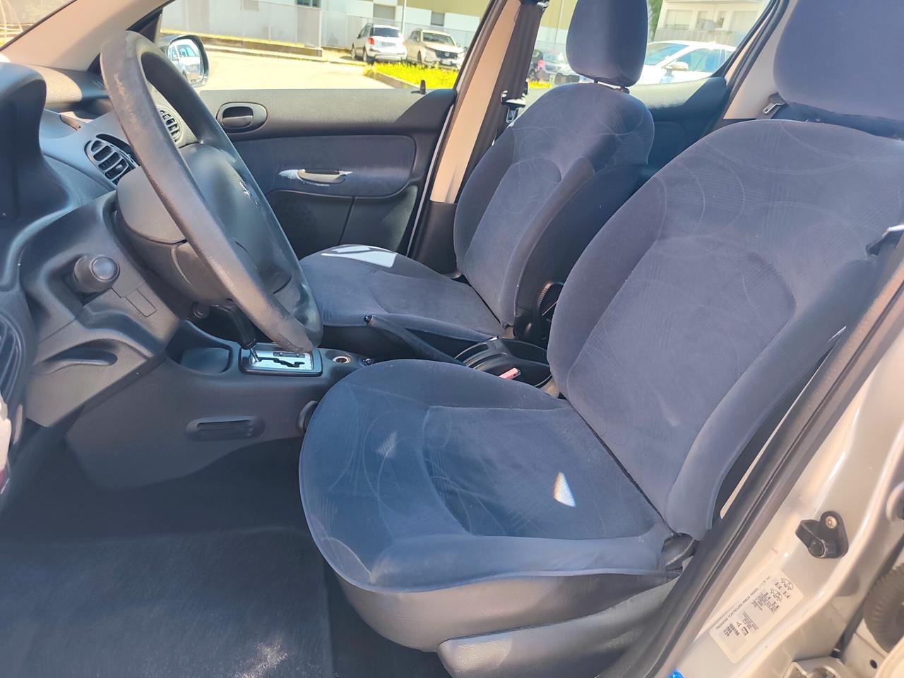 Peugeot 206 1.4 Benz automatica 5 porte