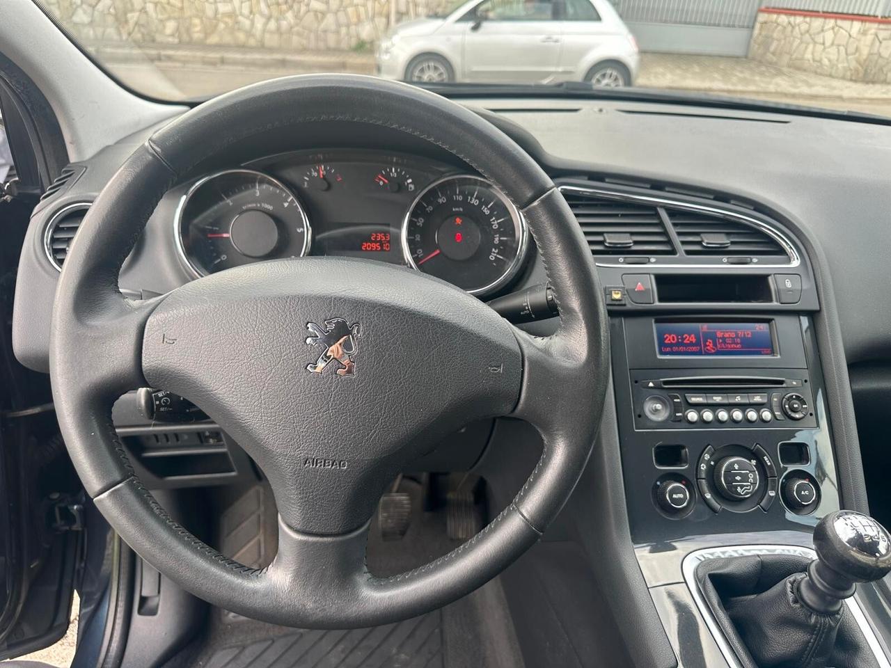 Peugeot 5008 1.6 HDi 112CV 7posti Access-04/2012
