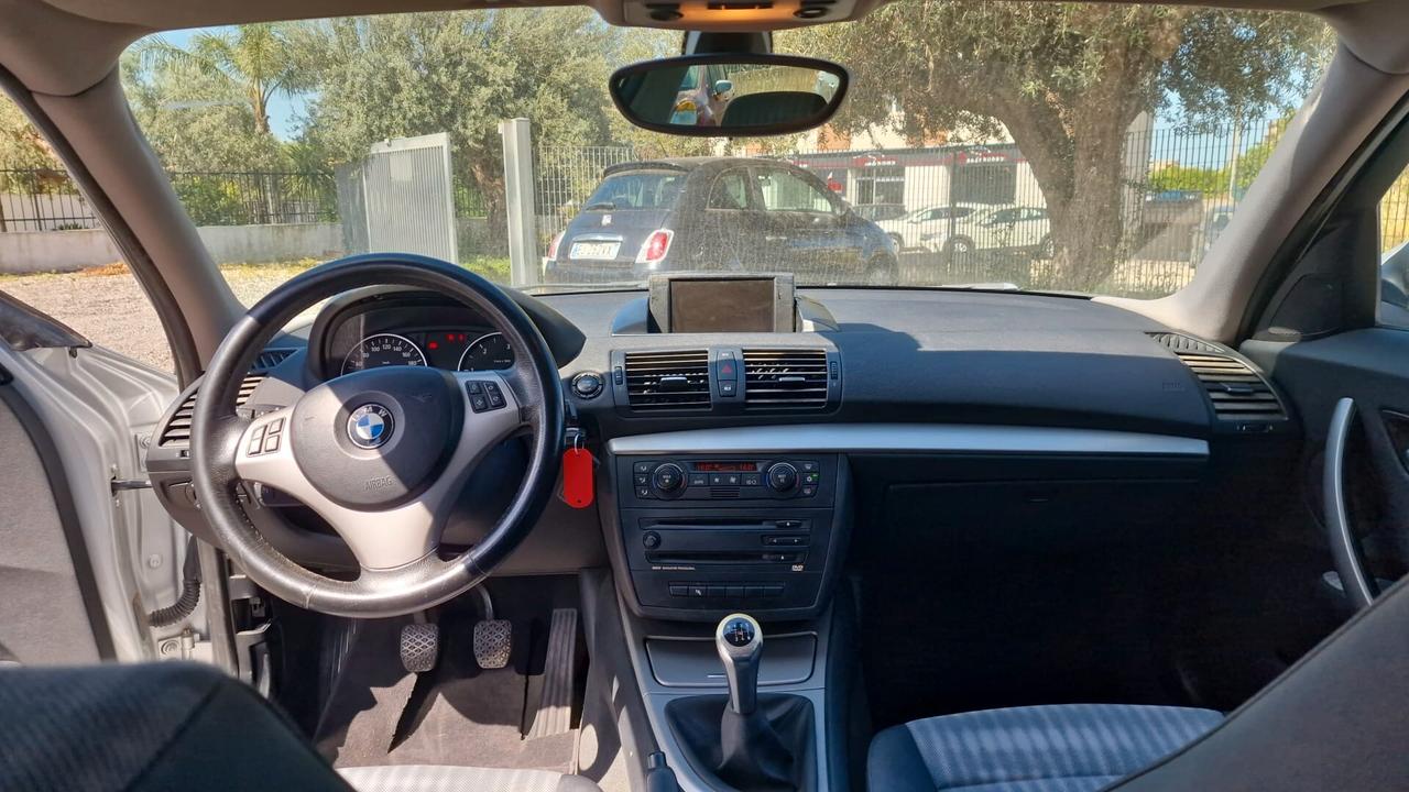 Bmw 118 118d cat 5 porte Futura