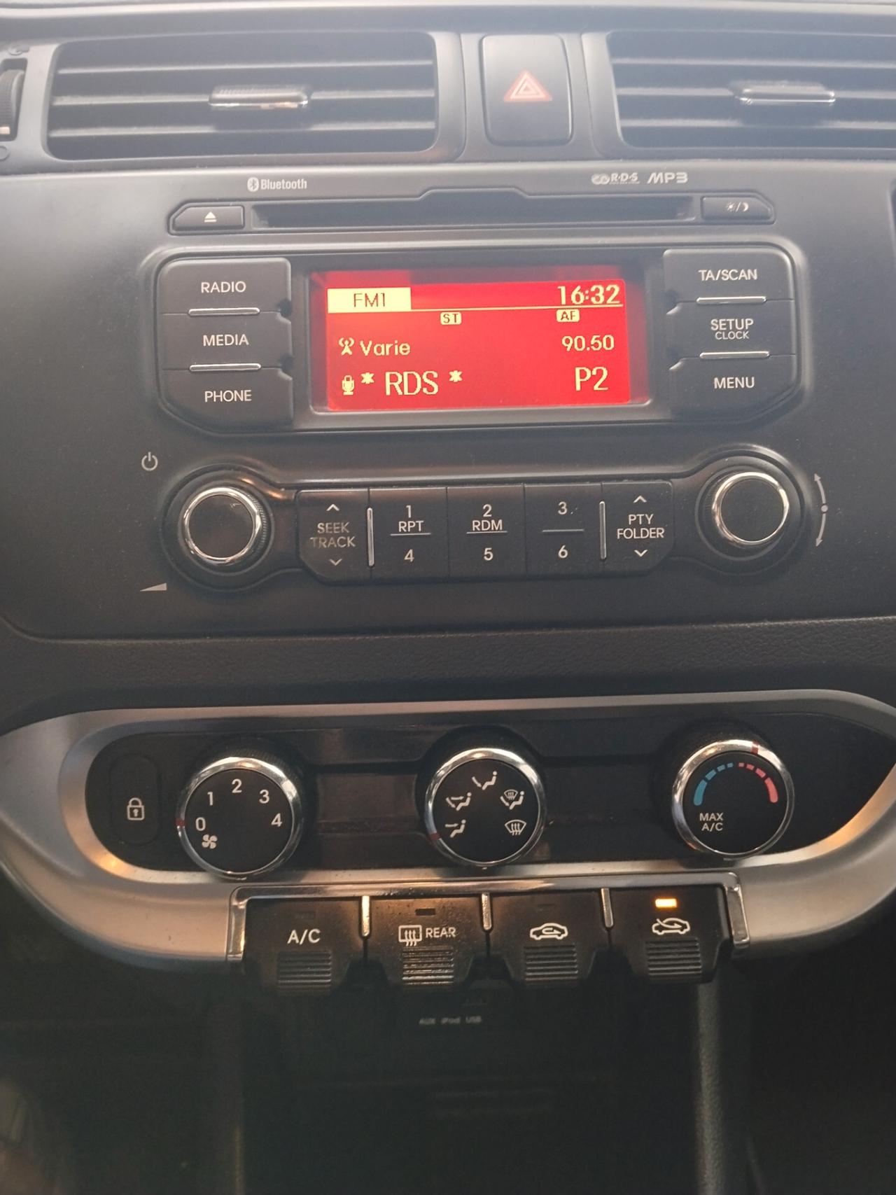 Kia Rio 1.1 diesel 75 CV 2013 CON GARANZIA