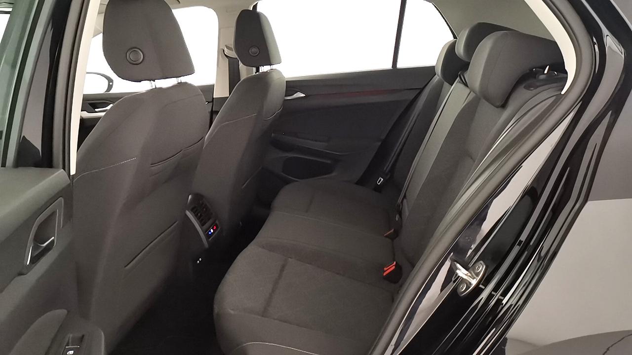 VOLKSWAGEN Golf VIII 2020 - Golf 2.0 tdi Life 115cv dsg