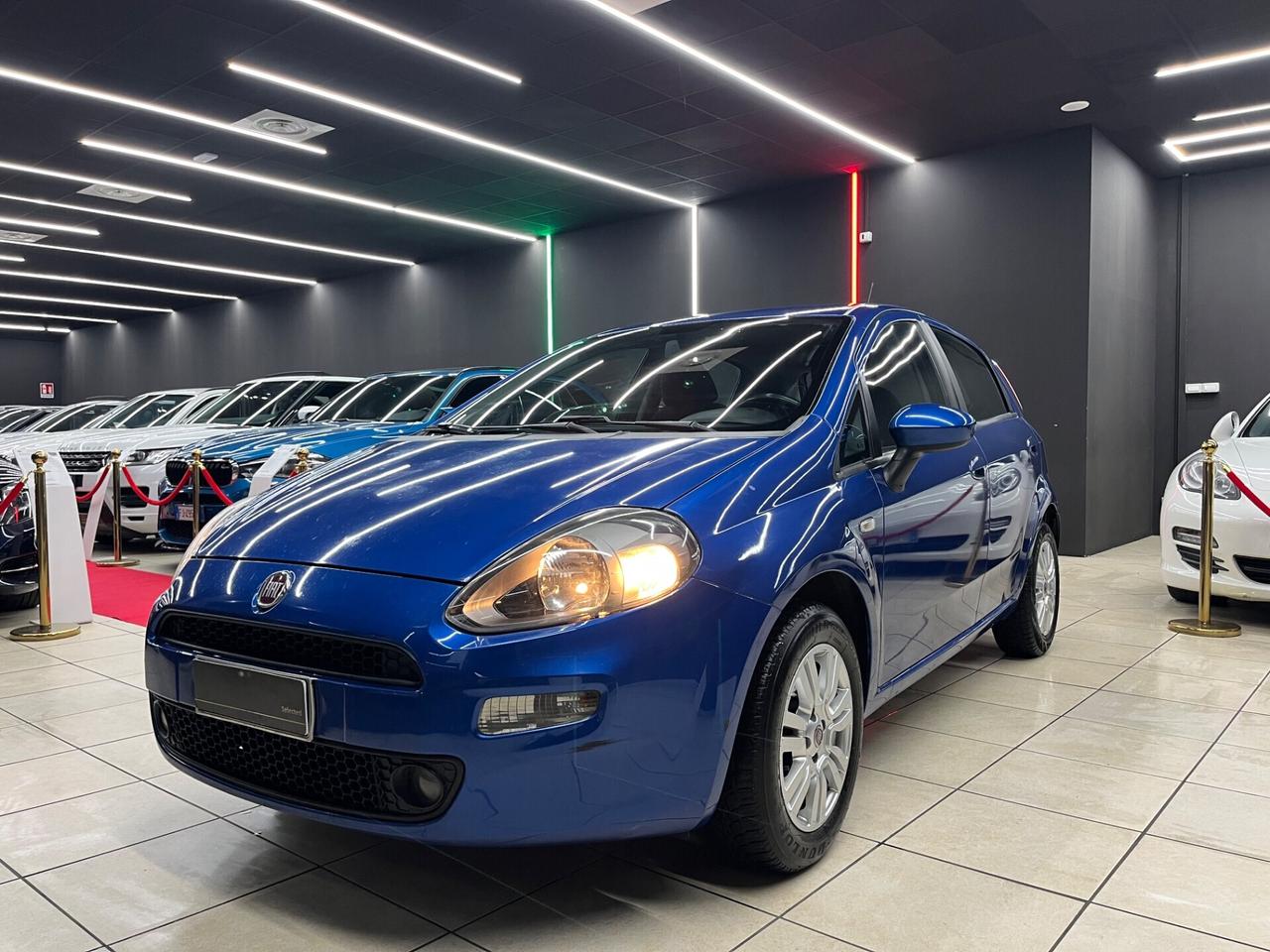 Fiat Punto 1.2 8V 5 porte Lounge OK NEOPATENTATI