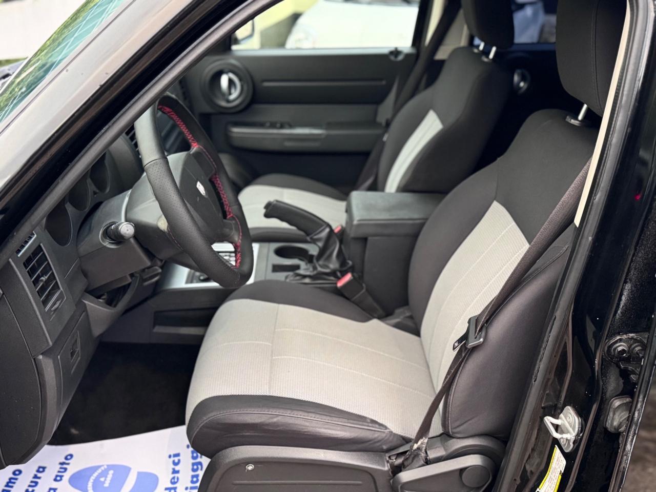 Dodge Nitro 2.8 CRD SXT 4X4 177cv Auto - 2008