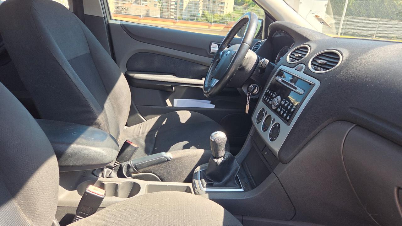 FORD FOCUS SW 1.6 TDCI – 154.000 KM – GARANZIA 12 MESI – € 2.3909