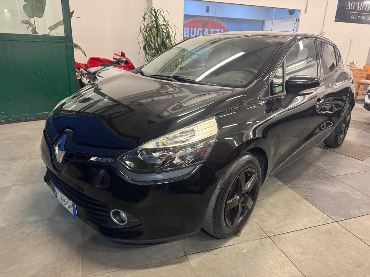 Renault Clio 1.2 75CV METANO 5 porte black look