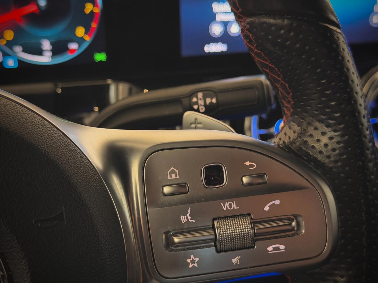 Mercedes-Benz GLA 250 4Matic AMG Premium - NIGHT EDITION - UNICO PROP