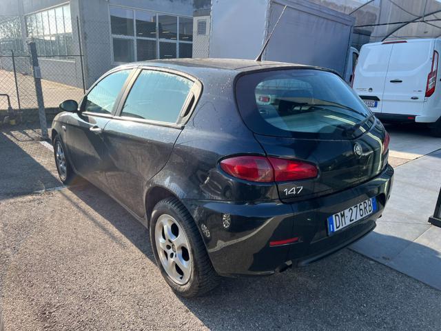 ALFA ROMEO 147 1.9 JTD (120) 5 porte Distinctive Unico proprietar