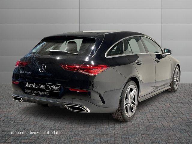 MERCEDES-BENZ CLA 200 d Auto Shooting Brake Premium Navi