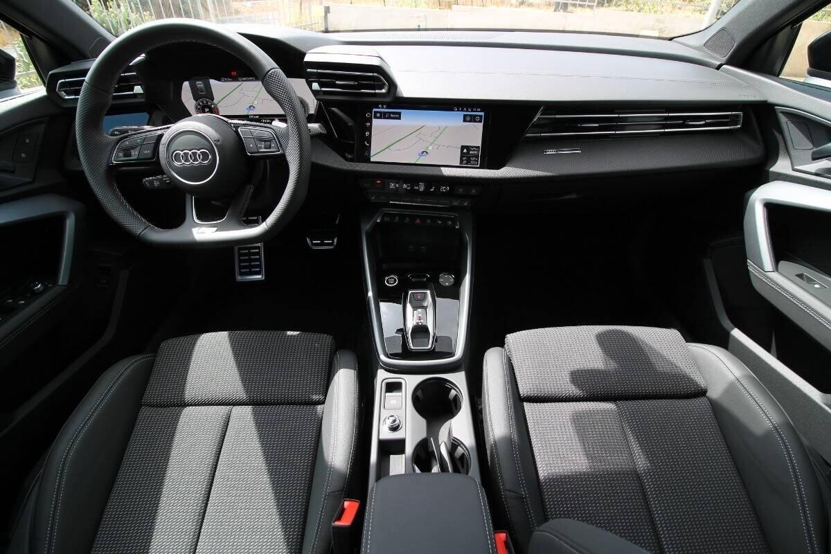 Audi A3 Sedan 35 TFSI S tronic line edition 150cv