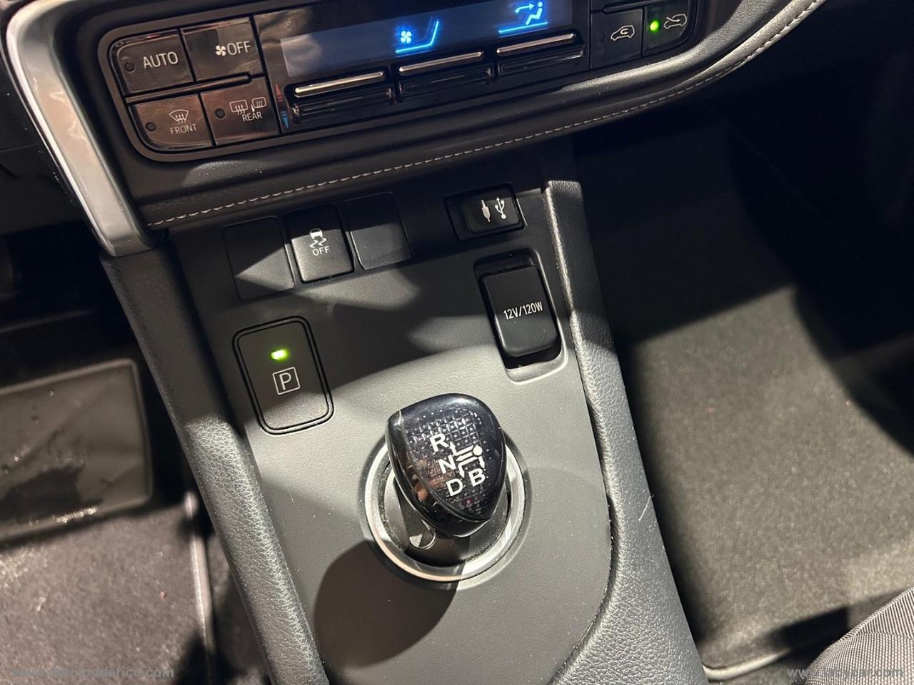 TOYOTA Auris 1.8 Hybrid Active