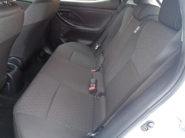 Toyota Yaris 1.0 5 porte Active NO VINCOLO FINANZIAMENTO LEGGERE NOTE