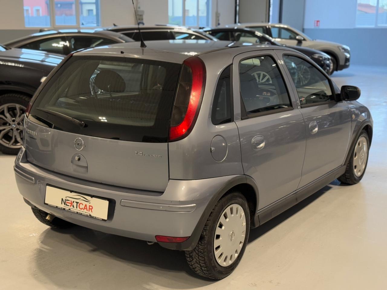 Opel Corsa 1.4 5p AUTOMATICA easytronic