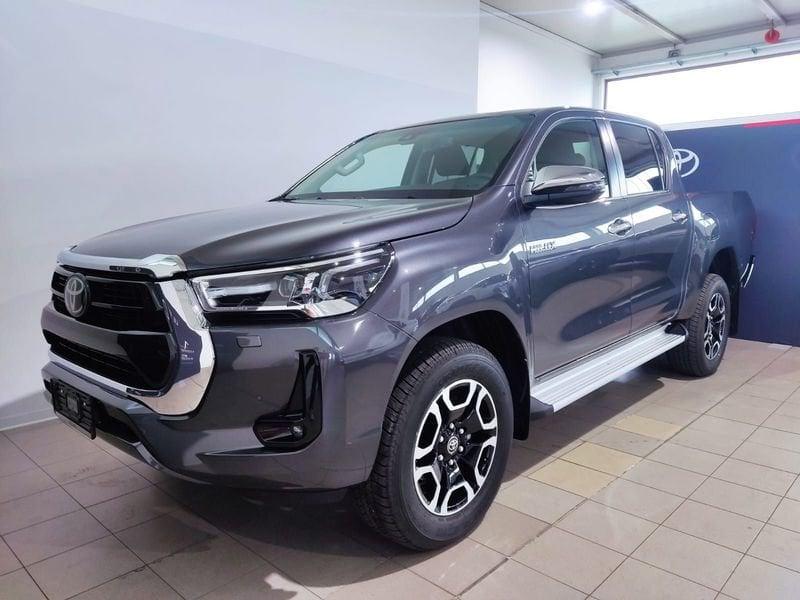 Toyota Hilux 2.4 D-4D A/T 4WD 4 porte Double Cab Executive