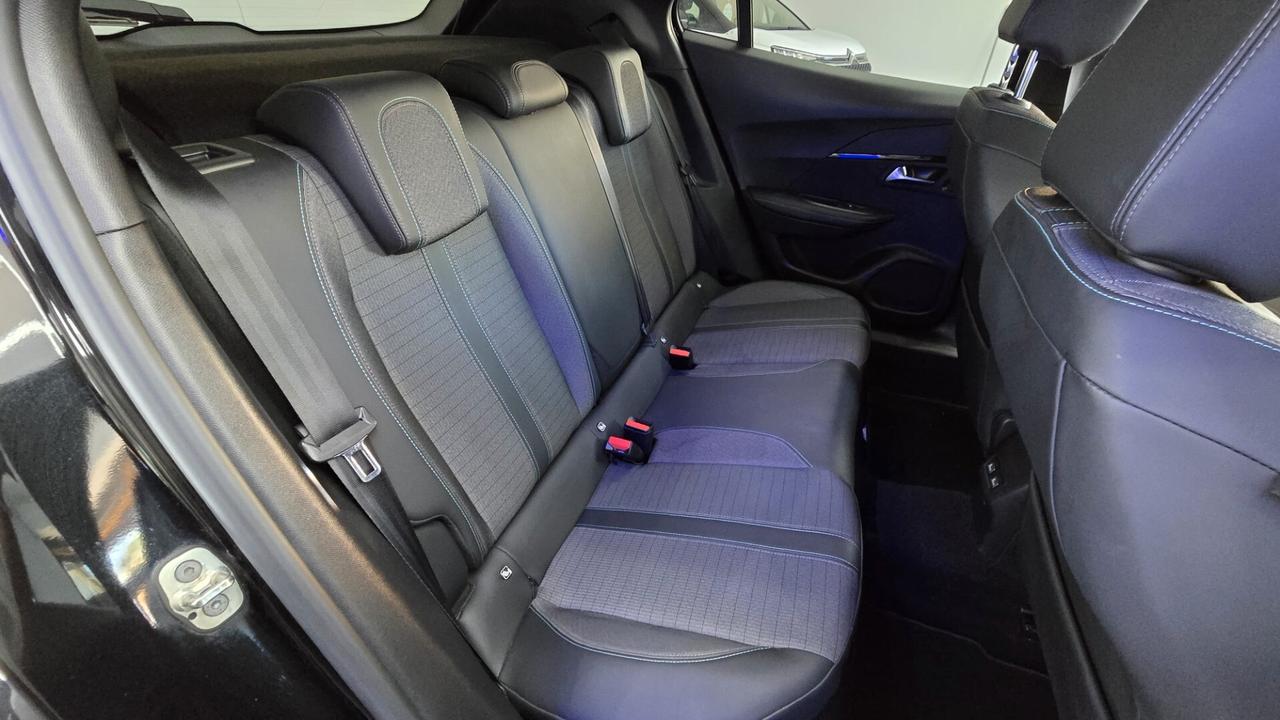 Peugeot 2008 PureTech 100 S&S Allure