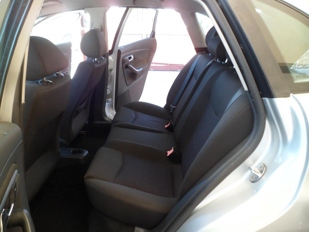SEAT Ibiza 1.4 benzina 5 porte full optional 04