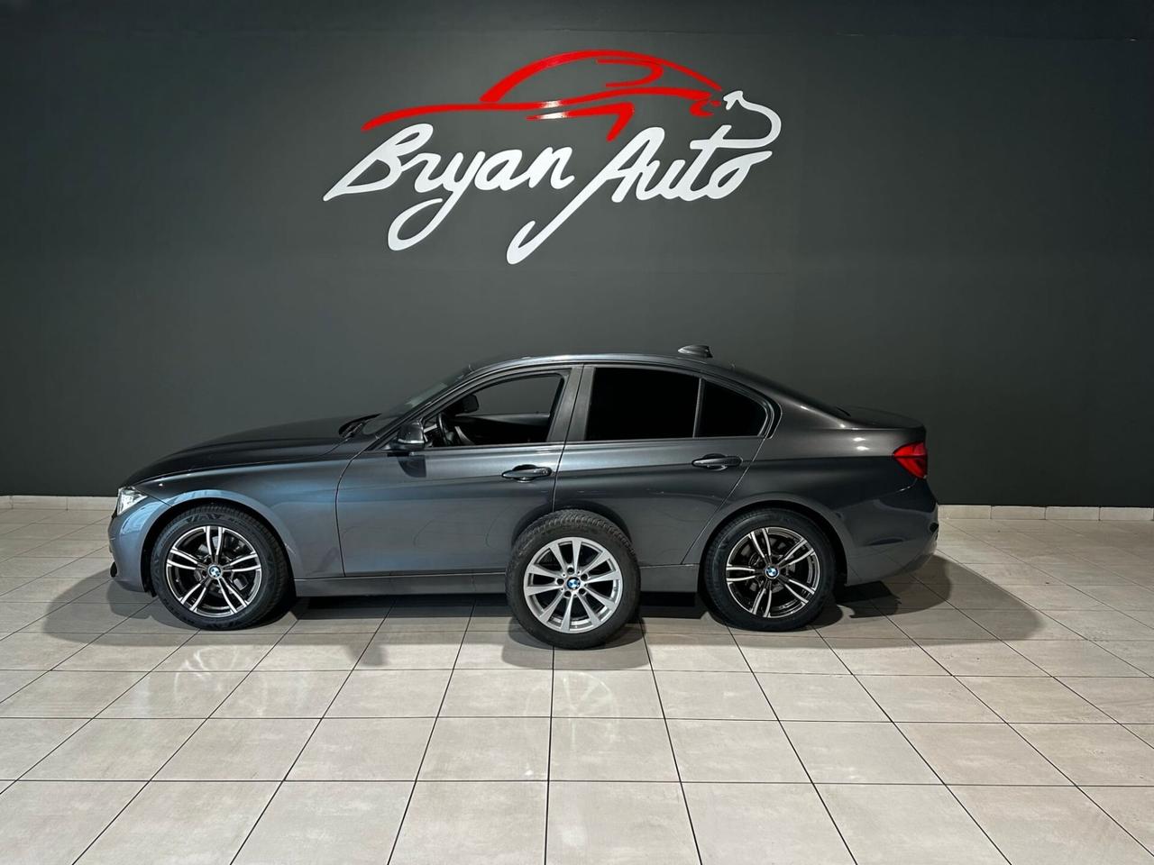 Bmw 320 320d Business Advantage IVA ESPOSTA