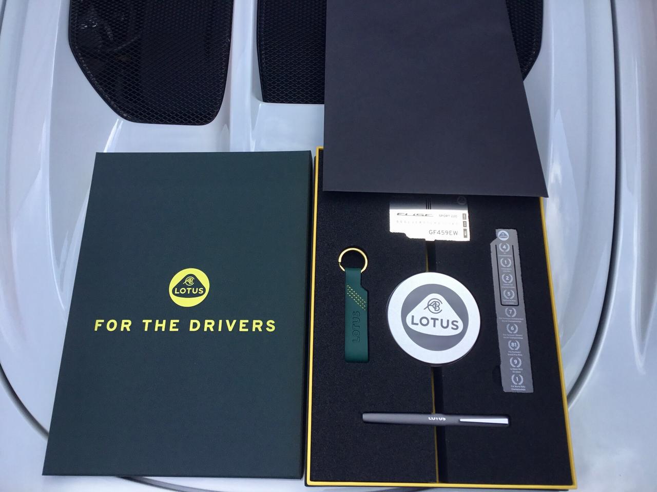 Lotus Elise Sport 220