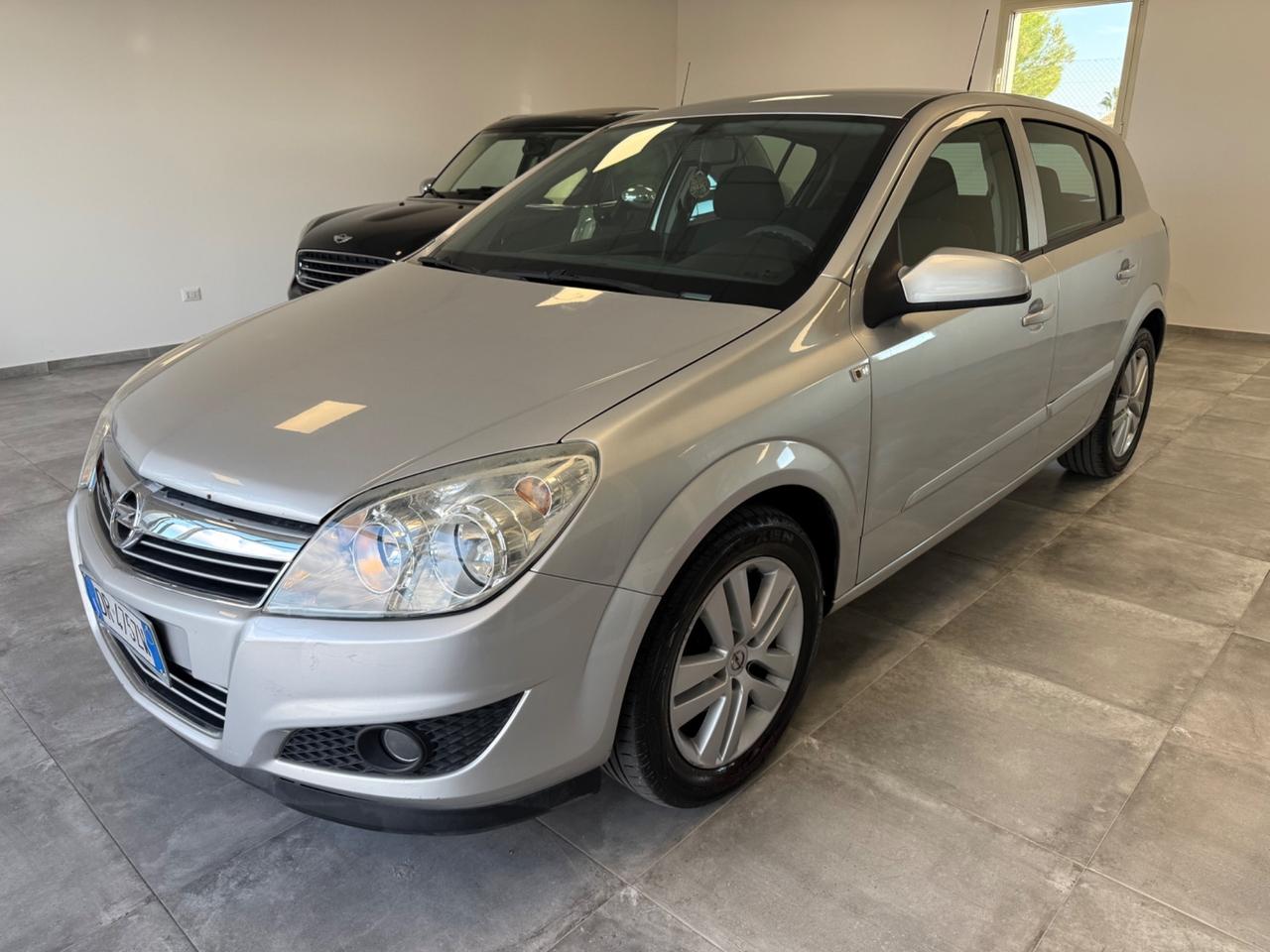 Opel Astra 1.7 CDTI 110CV 5 porte Cosmo
