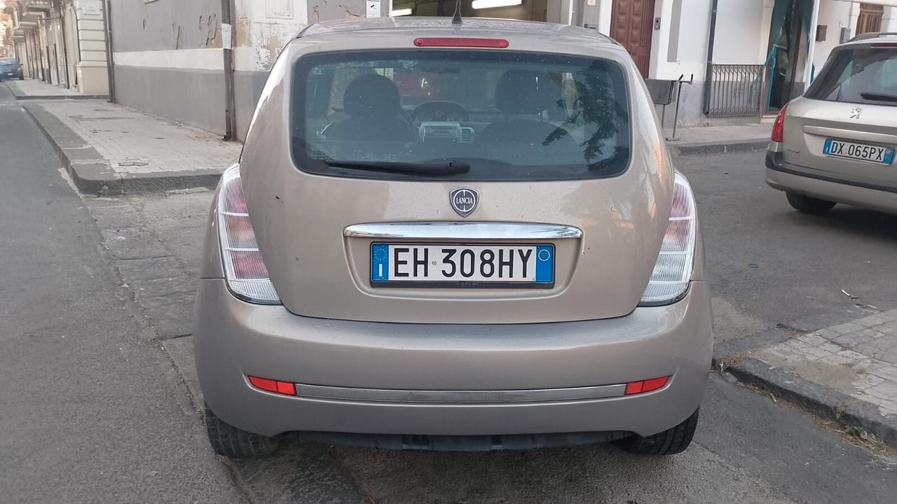 Lancia Ypsilon 1.2 - 2011