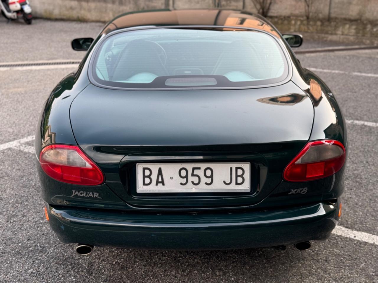 Jaguar XK8 - 4.0 V8 - Verde su Verde