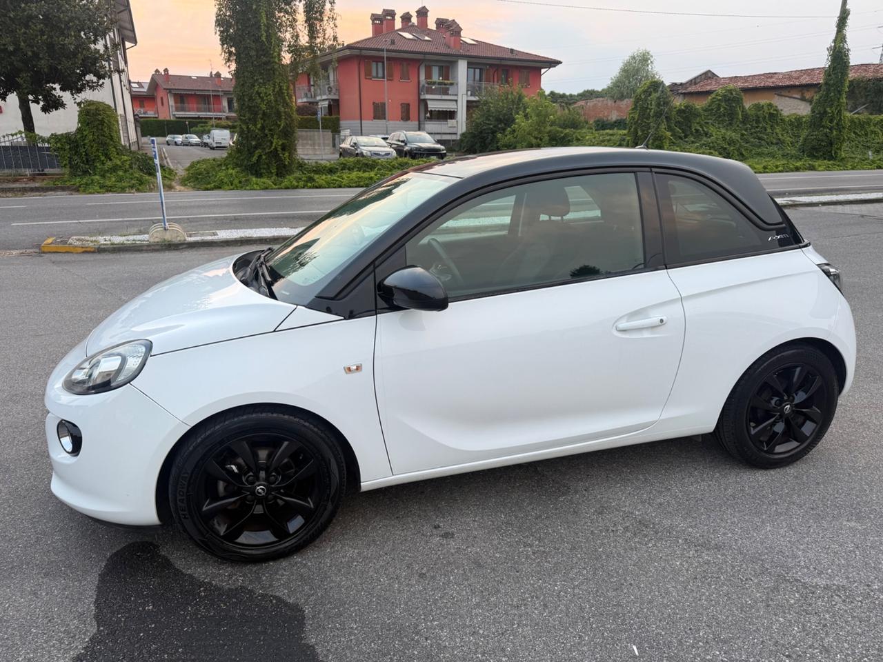 Opel Adam Rocks 1.2 70 CV”NEOPATENTATI “ EURO5B”